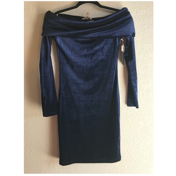 Forever 21 Dresses & Skirts - NWT Navy Velvet Forever 21 Dress